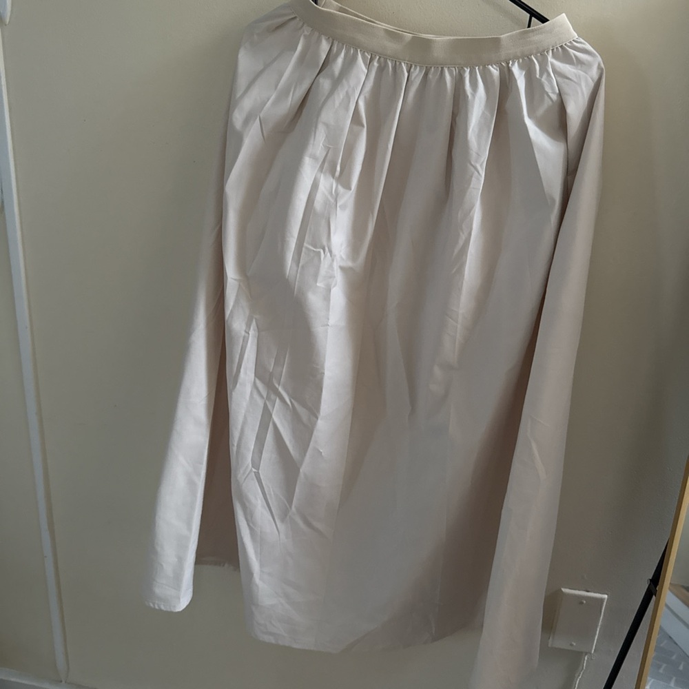 Uniqlo Cream A-Line Skirt